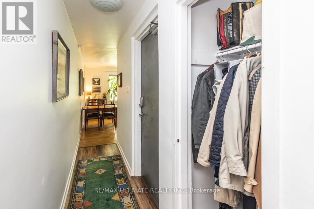 39 Laws Street, Toronto, Ontario  M6P 2Y8 - Photo 20 - W12486501