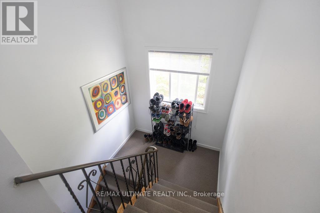 39 Laws Street, Toronto, Ontario  M6P 2Y8 - Photo 31 - W12486501