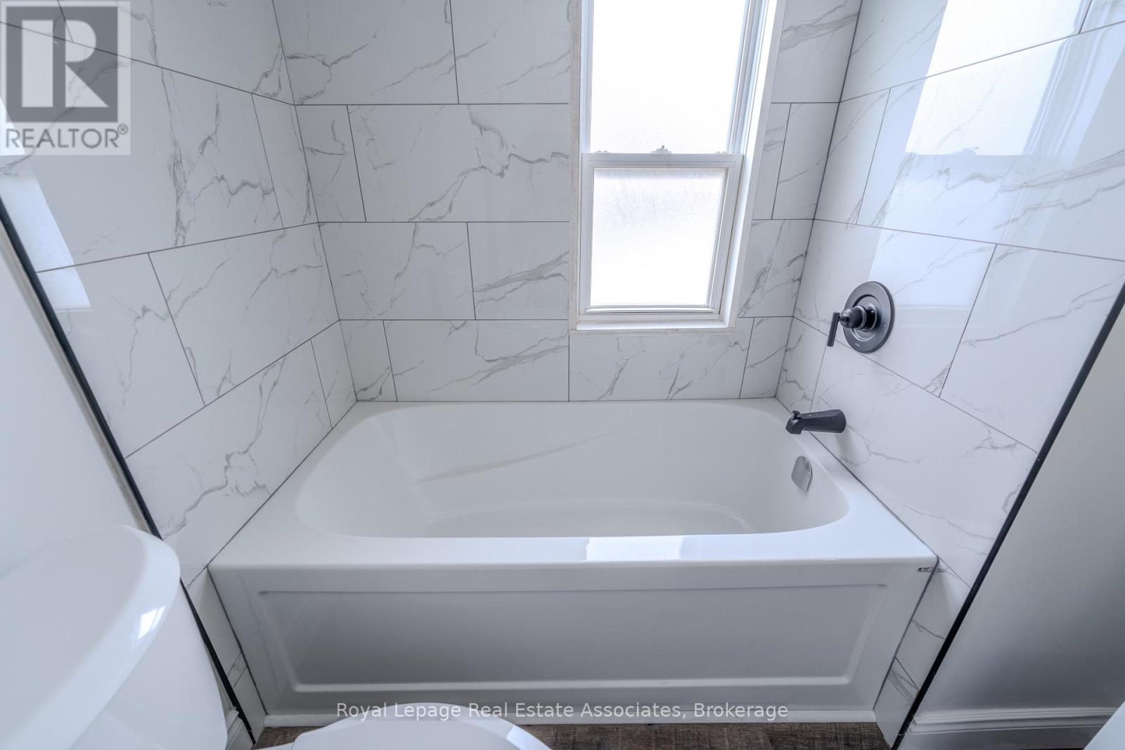 2 - 157 William Street, Brantford, Ontario  N3T 3L2 - Photo 21 - X12486374