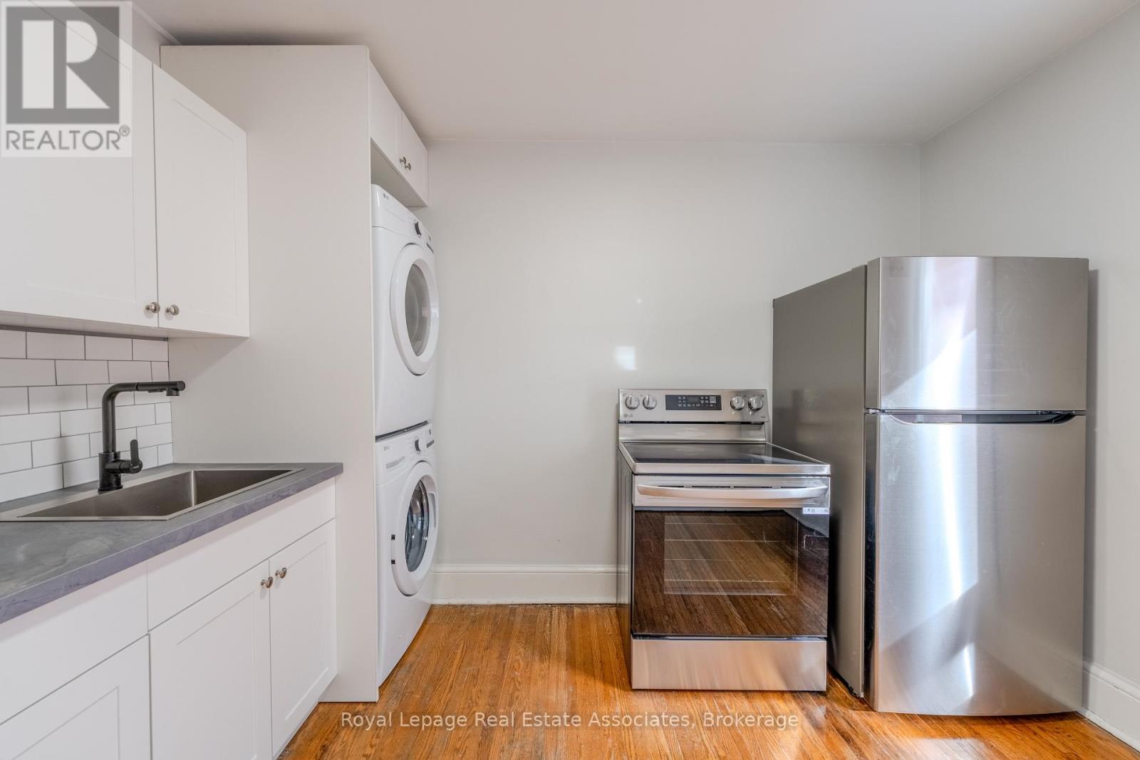 2 - 157 William Street, Brantford, Ontario  N3T 3L2 - Photo 5 - X12486374