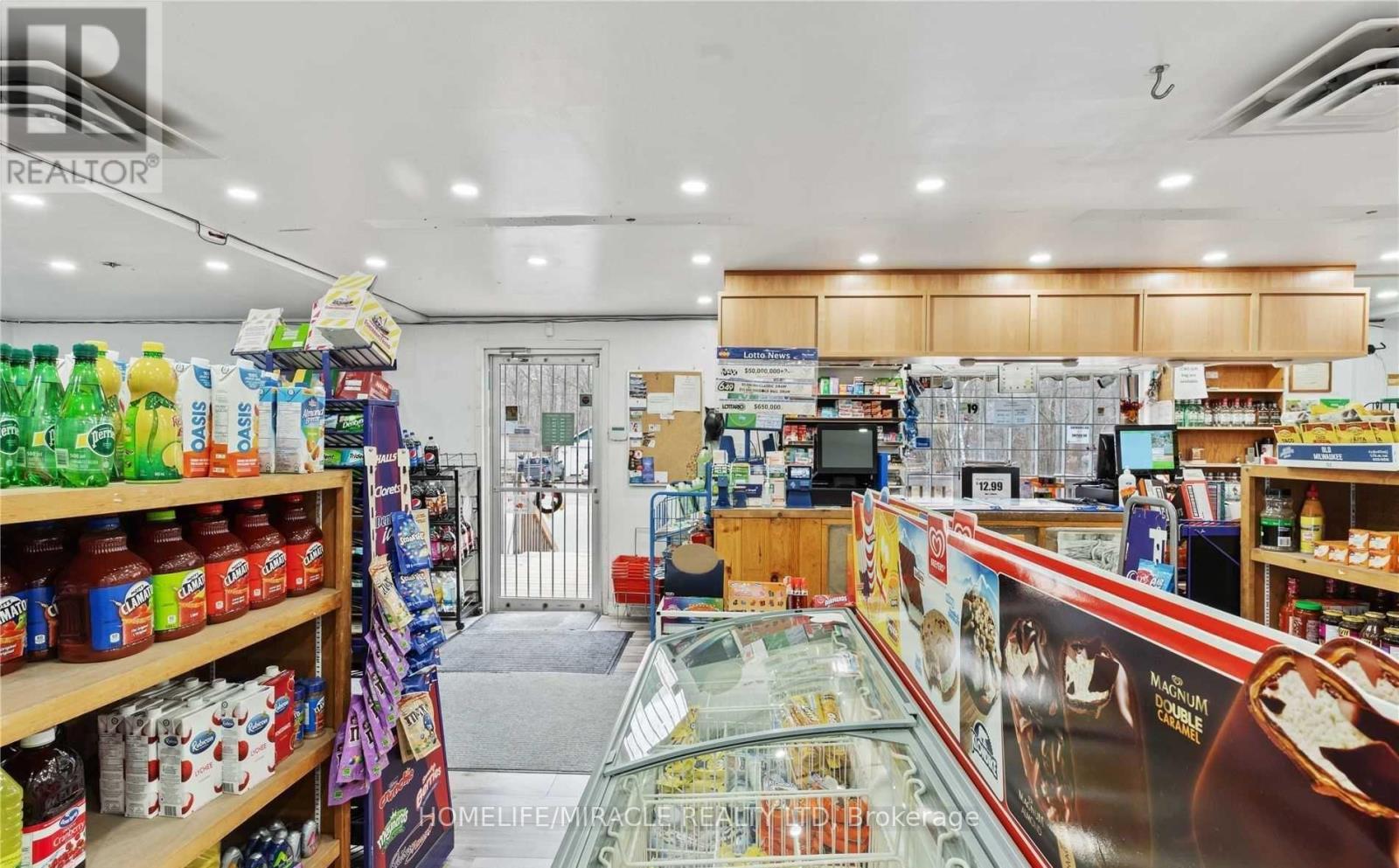 39 Sandy Plains Road N, Seguin, Ontario  P2A 2W8 - Photo 10 - X12486386