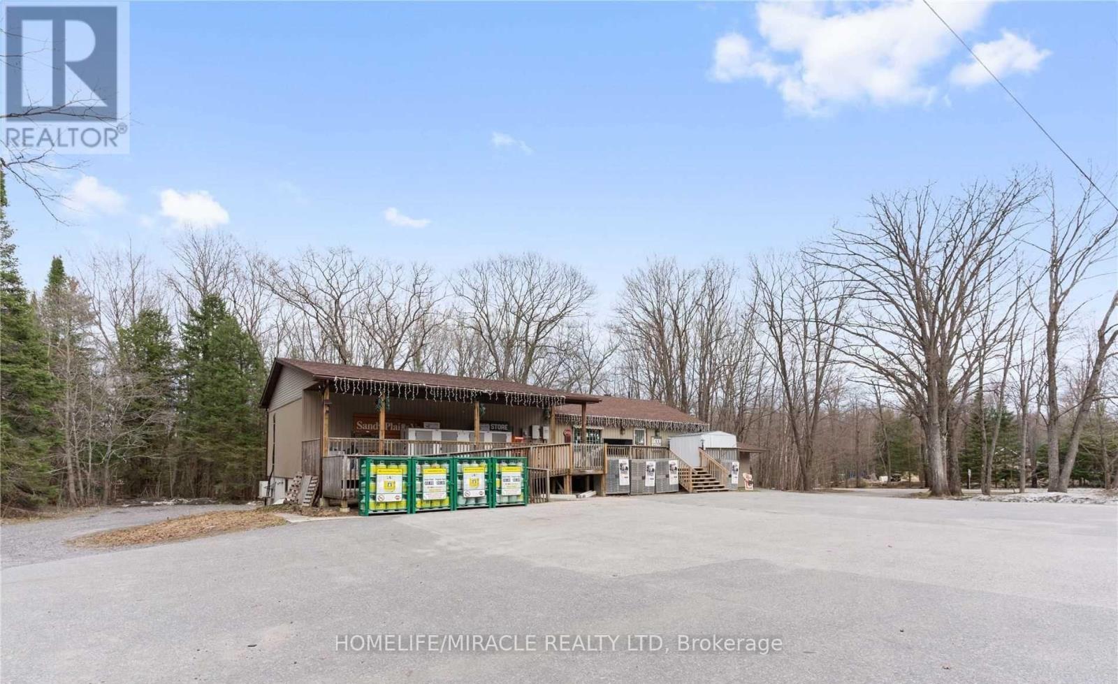 39 Sandy Plains Road N, Seguin, Ontario  P2A 2W8 - Photo 4 - X12486386