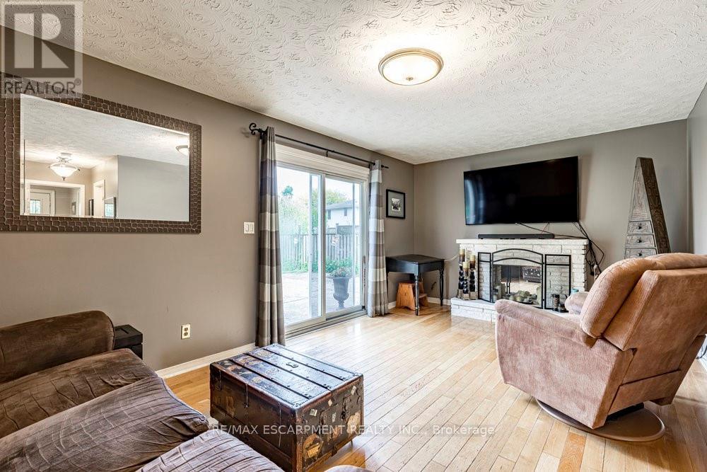 6871 Corwin Crescent, Niagara Falls, Ontario  L2G 2M9 - Photo 14 - X12486391