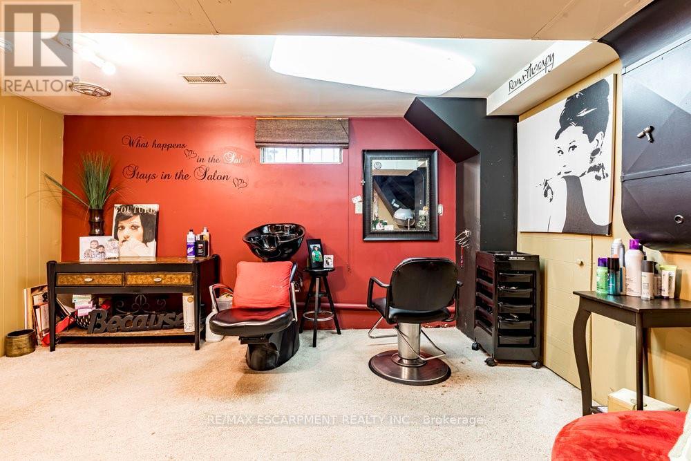 6871 Corwin Crescent, Niagara Falls, Ontario  L2G 2M9 - Photo 17 - X12486391