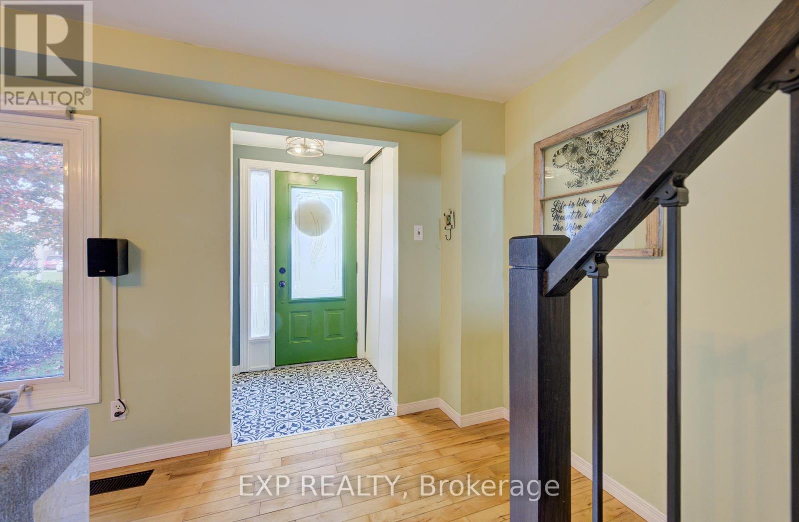 215 Preston Parkway, Cambridge, Ontario  N3H 4Z5 - Photo 2 - X12486463