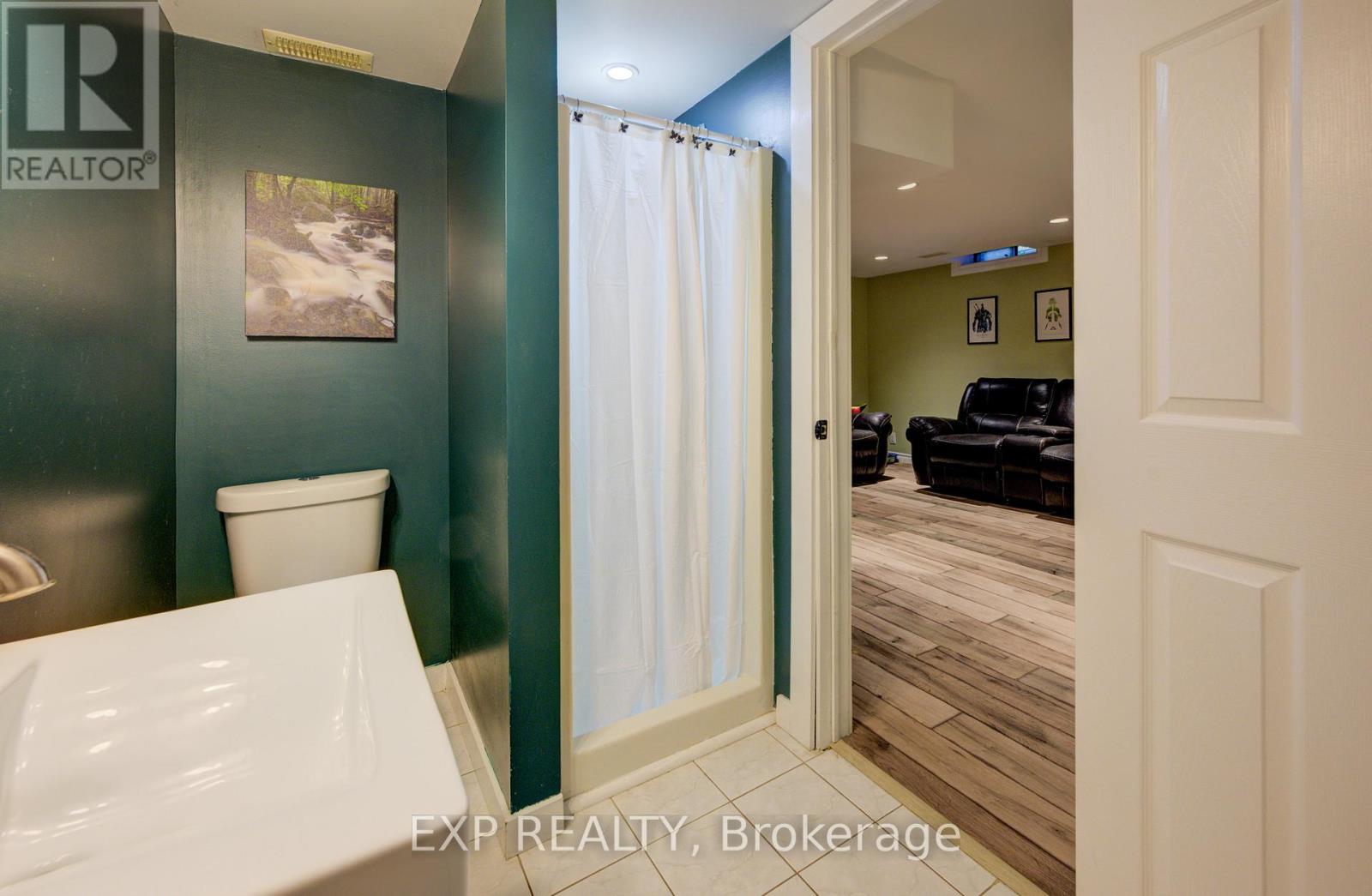 215 Preston Parkway, Cambridge, Ontario  N3H 4Z5 - Photo 25 - X12486463