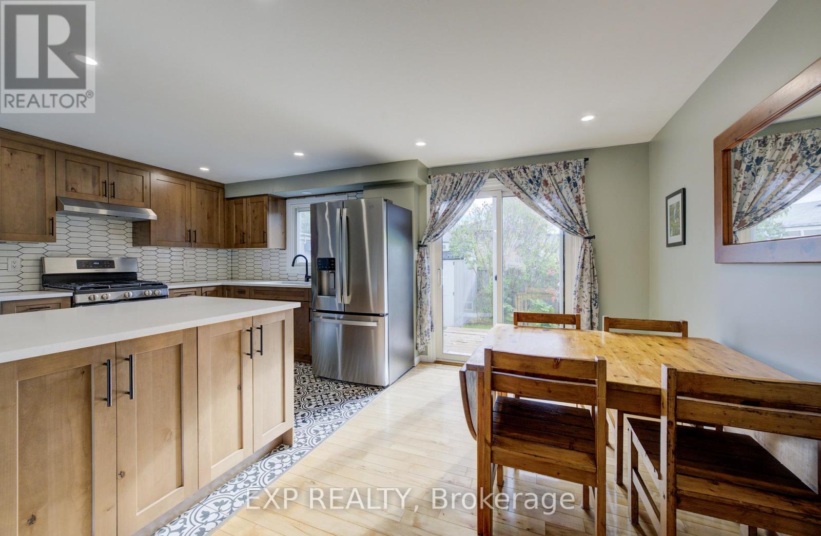 215 Preston Parkway, Cambridge, Ontario  N3H 4Z5 - Photo 8 - X12486463