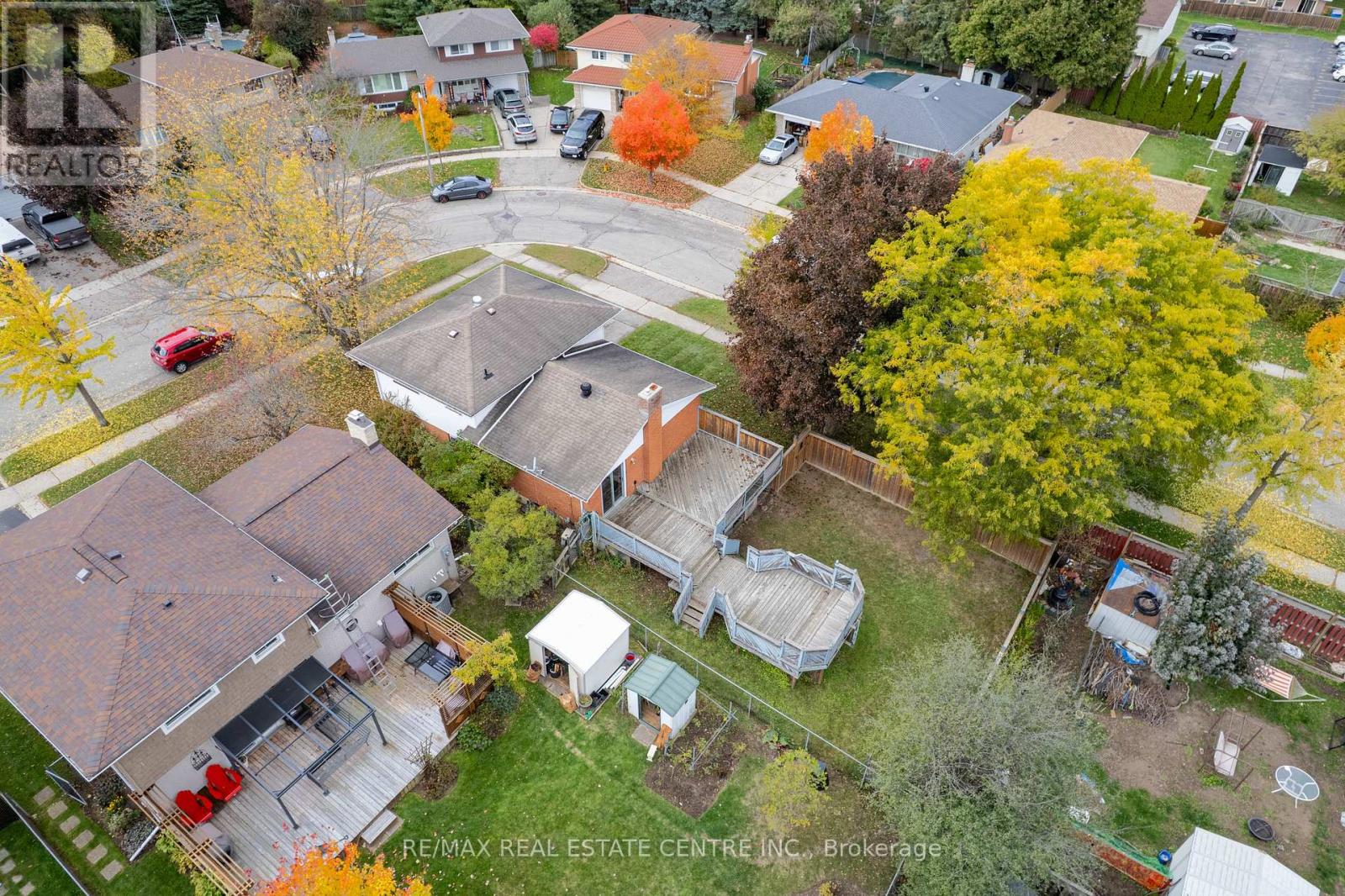 18 Kingston Crescent, Kitchener, Ontario  N2B 2T7 - Photo 40 - X12486469