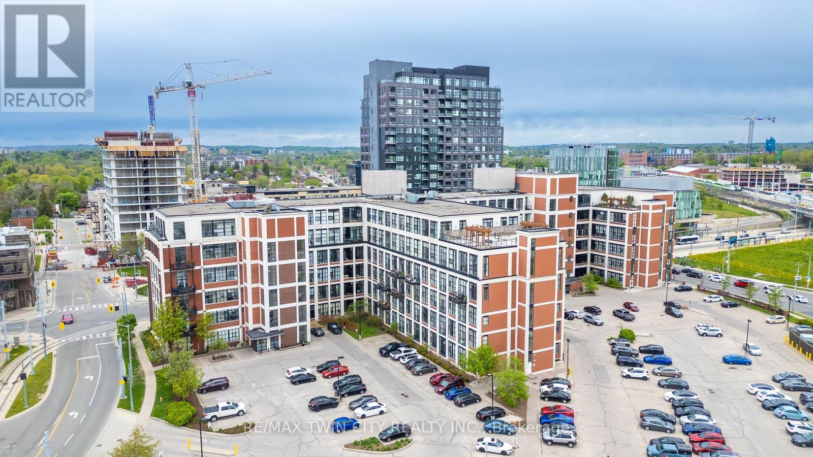 608 - 410 KING STREET W, Kitchener, Ontario