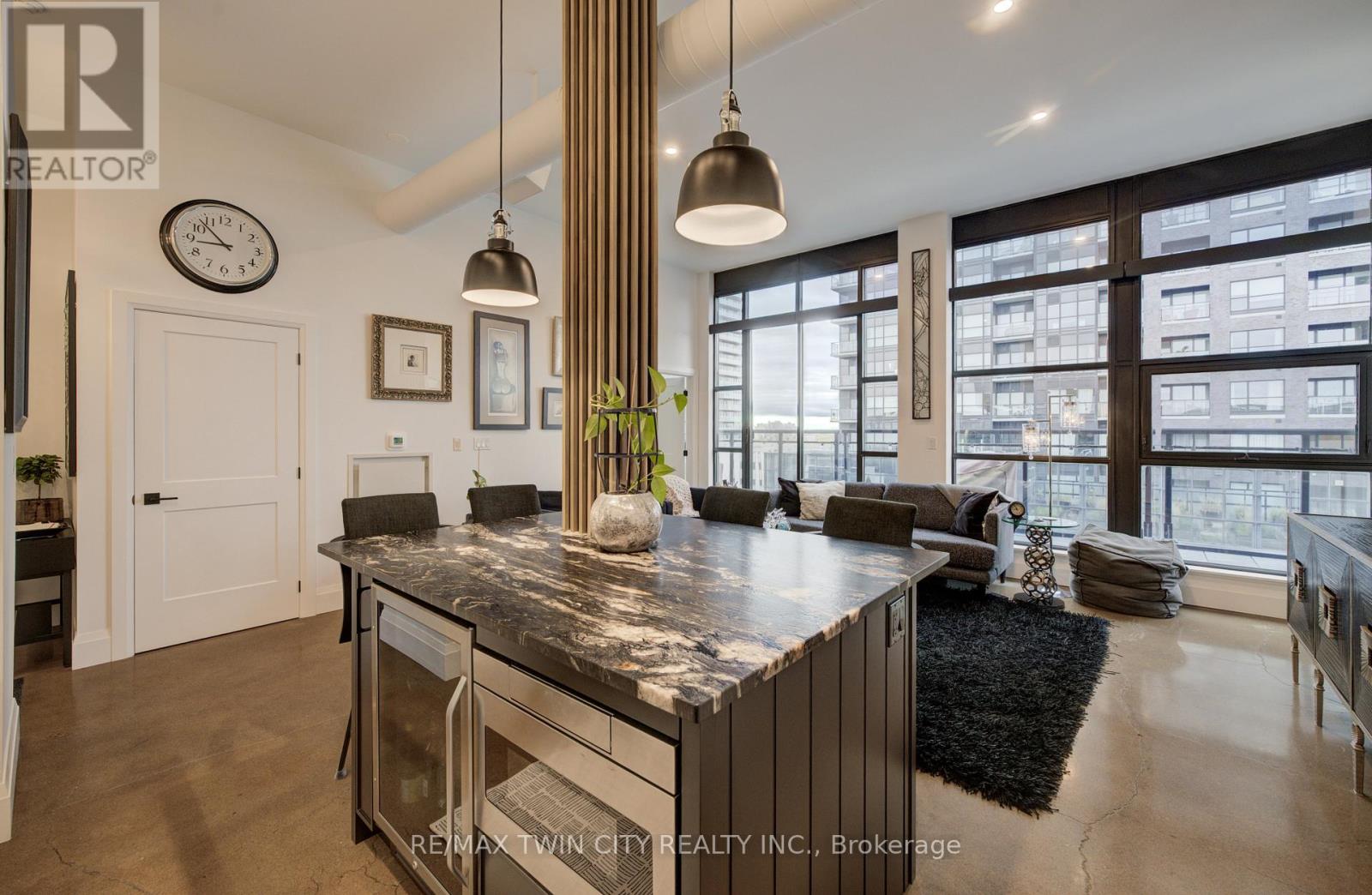 608 - 410 King Street W, Kitchener, Ontario  N2G 1C3 - Photo 11 - X12486481