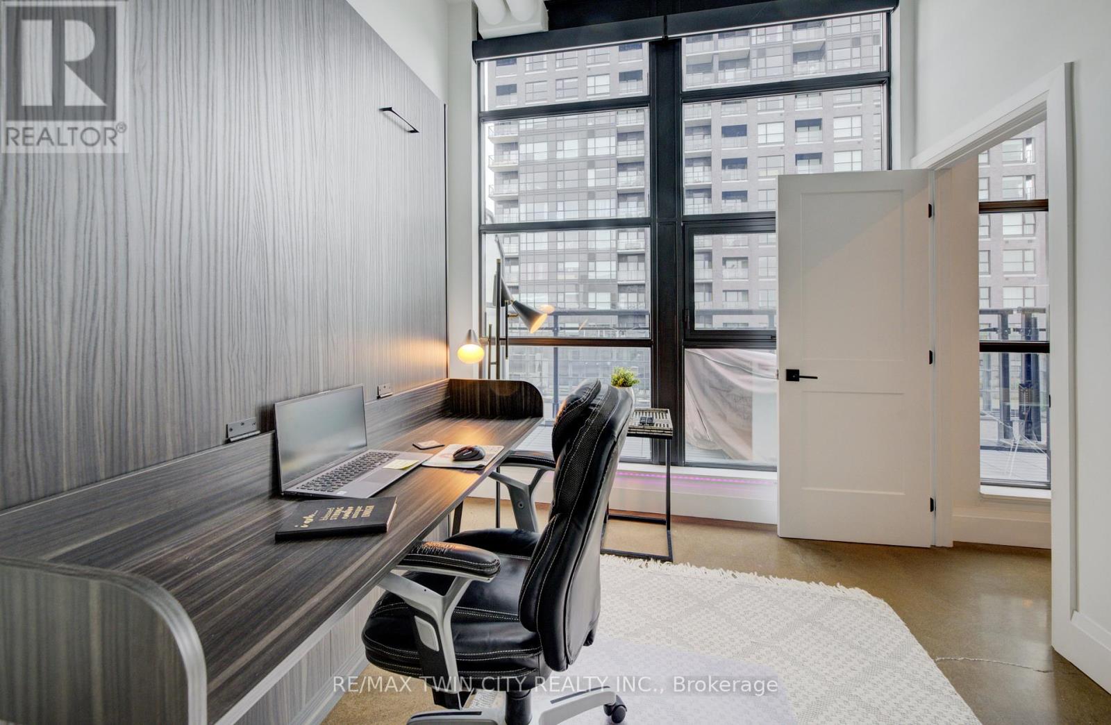 608 - 410 King Street W, Kitchener, Ontario  N2G 1C3 - Photo 19 - X12486481