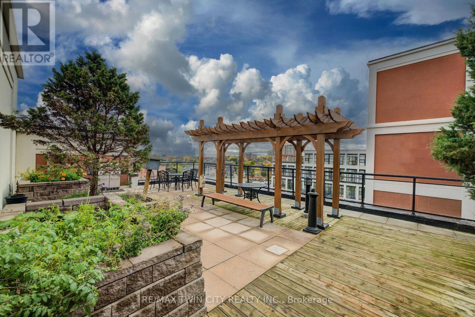 608 - 410 King Street W, Kitchener, Ontario  N2G 1C3 - Photo 23 - X12486481