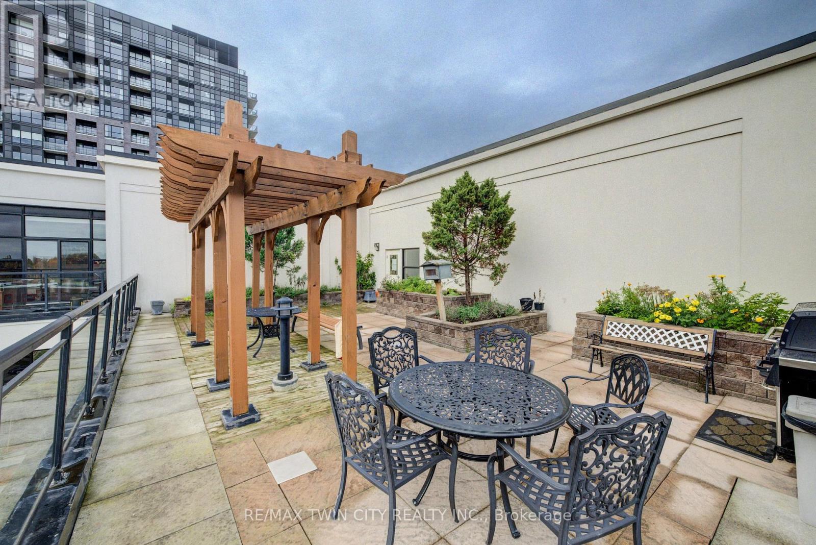 608 - 410 King Street W, Kitchener, Ontario  N2G 1C3 - Photo 24 - X12486481