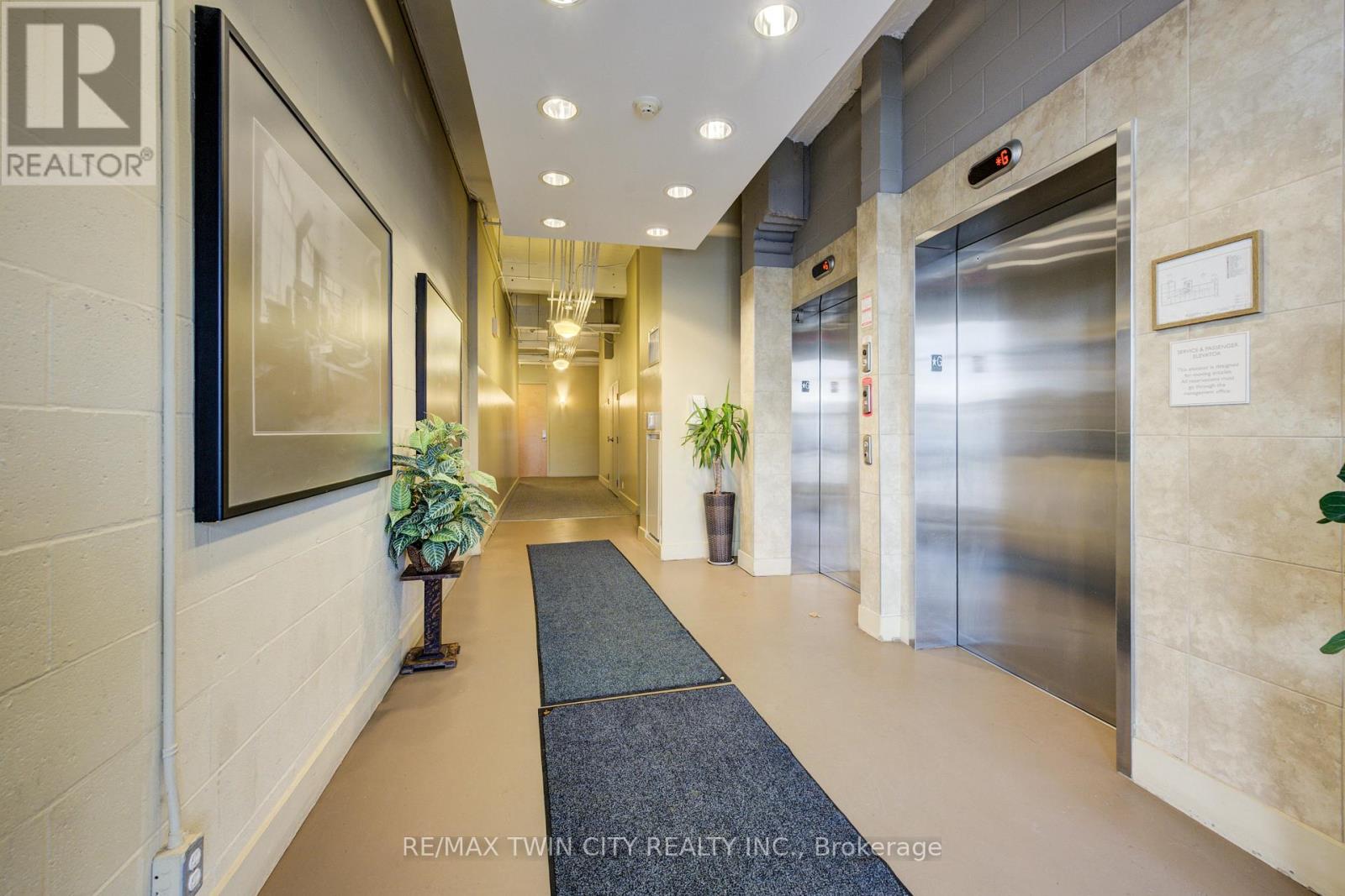 608 - 410 King Street W, Kitchener, Ontario  N2G 1C3 - Photo 5 - X12486481