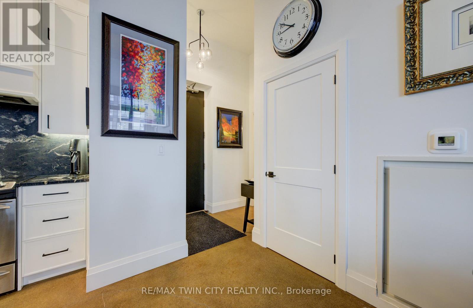 608 - 410 King Street W, Kitchener, Ontario  N2G 1C3 - Photo 6 - X12486481