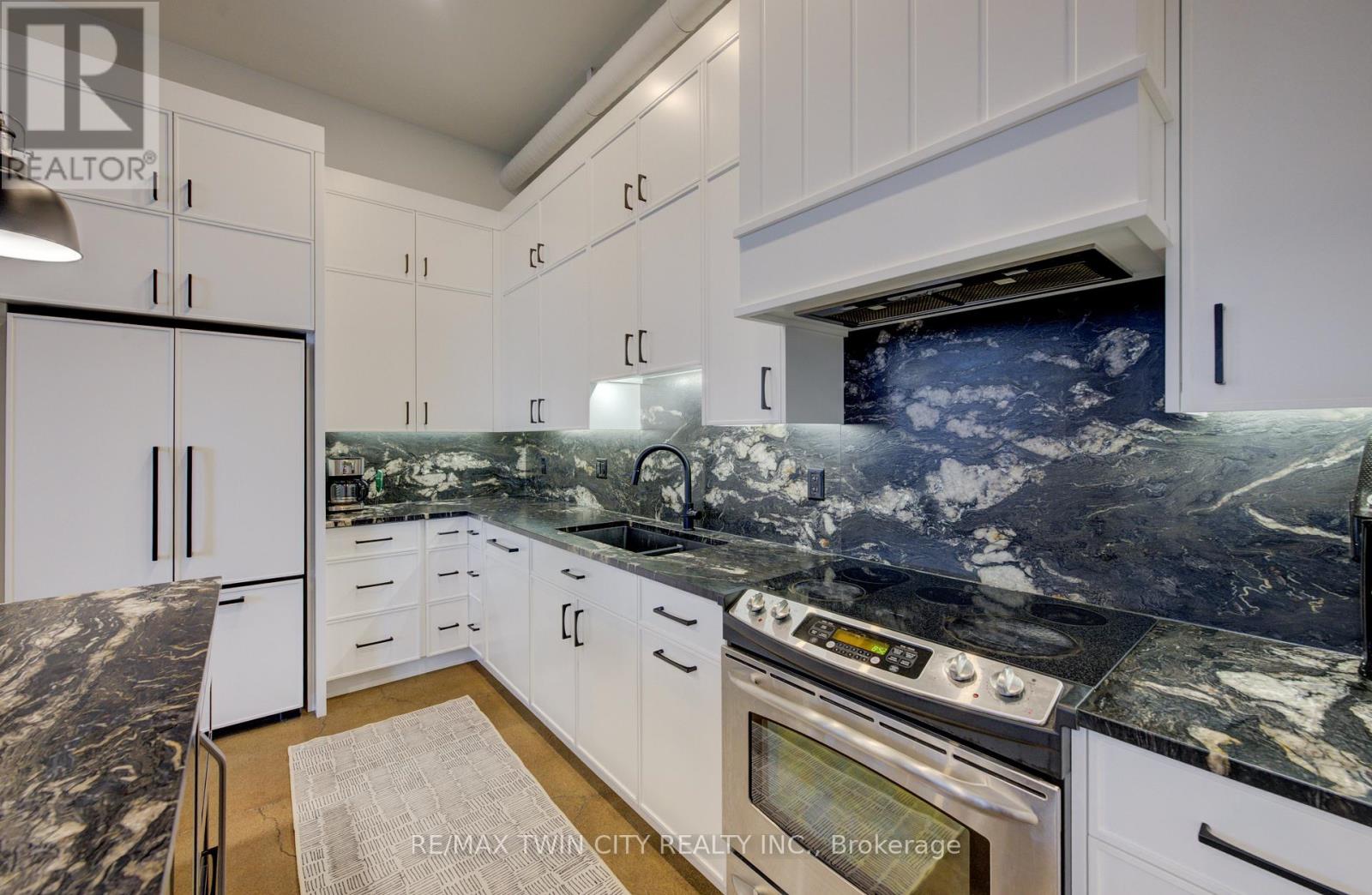 608 - 410 King Street W, Kitchener, Ontario  N2G 1C3 - Photo 9 - X12486481