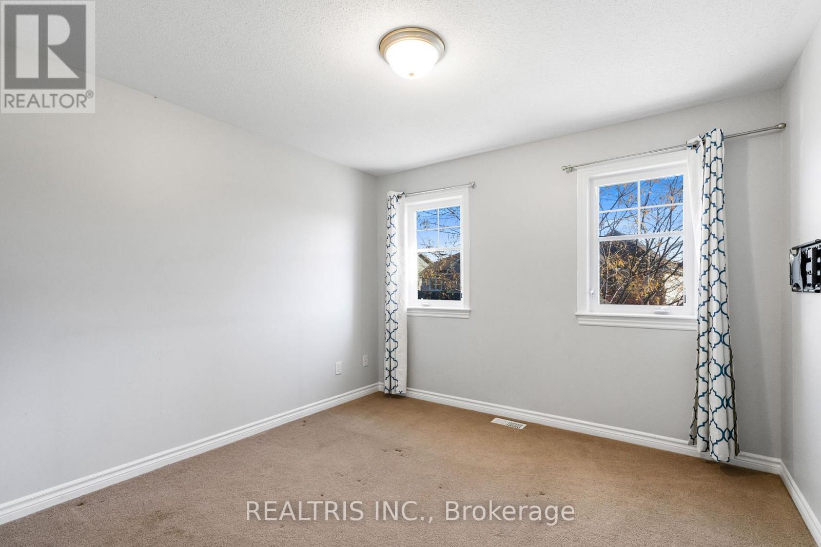 471 Creekview Way, Ottawa, Ontario  K1T 0J4 - Photo 17 - X12486496