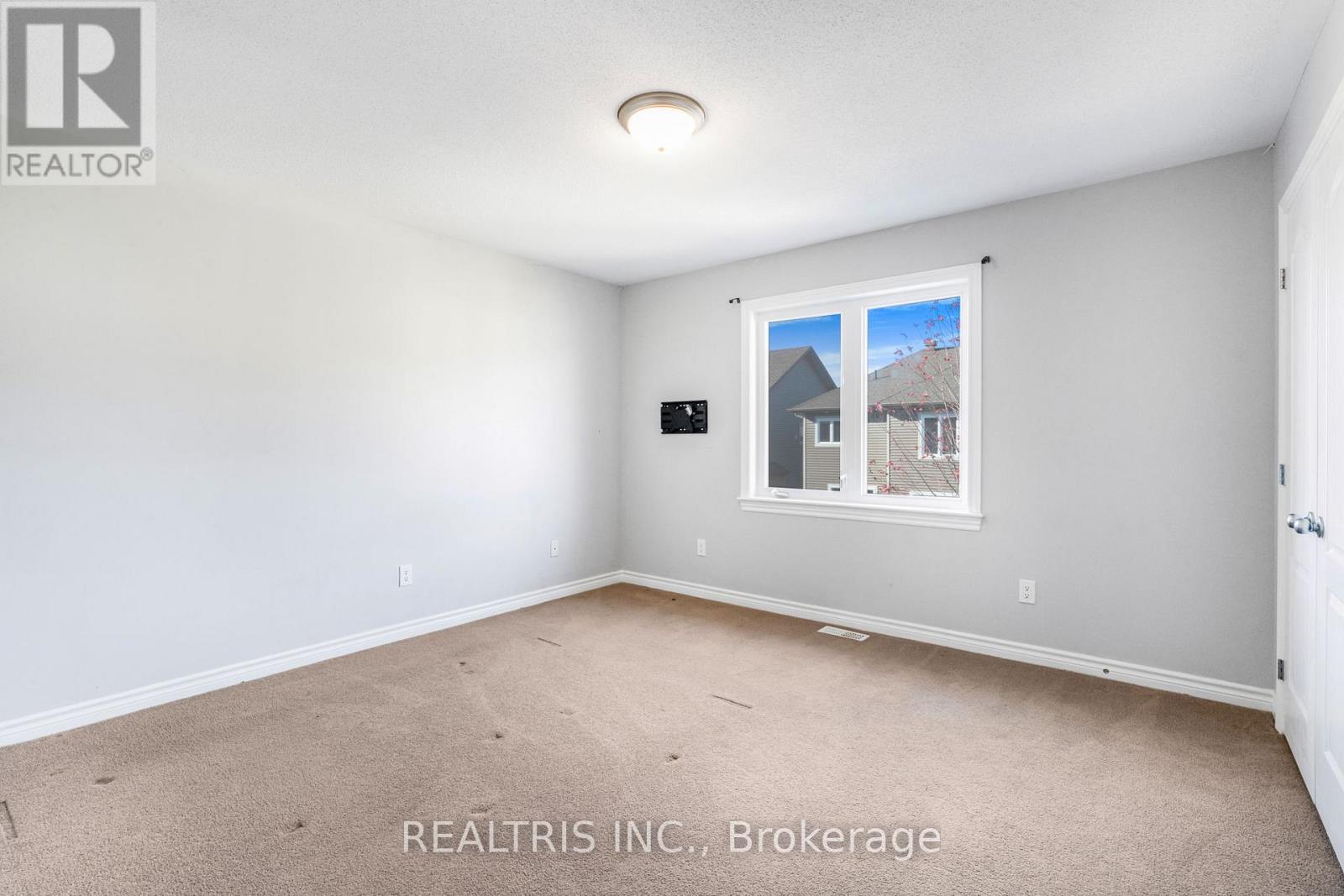 471 Creekview Way, Ottawa, Ontario  K1T 0J4 - Photo 25 - X12486496