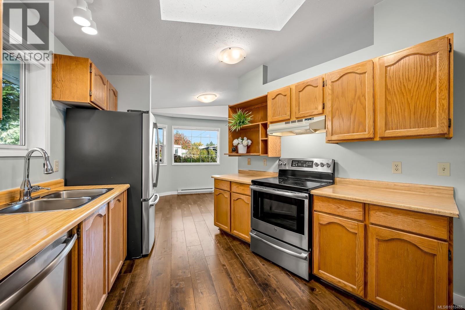 2361 6th St E, Courtenay, British Columbia  V9N 7T8 - Photo 6 - 1018468