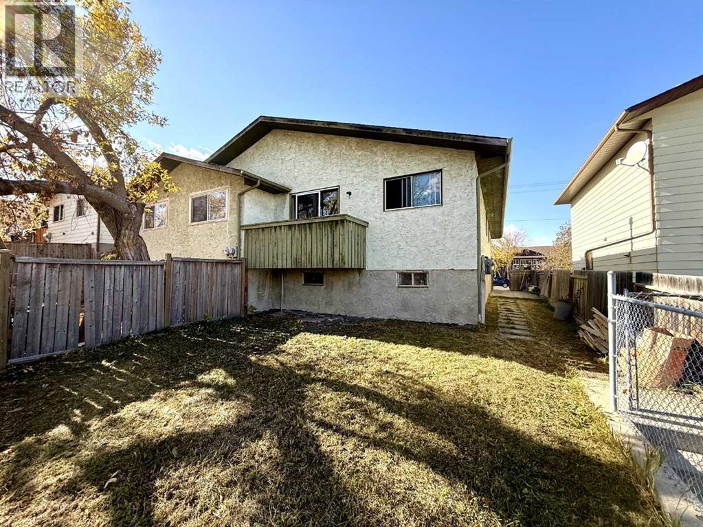 8420 Centre Street N, Calgary, Alberta  T3K 1K7 - Photo 3 - A2267263