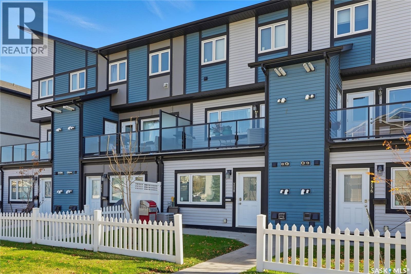 258 250 Akhtar BEND, Saskatoon, Saskatchewan