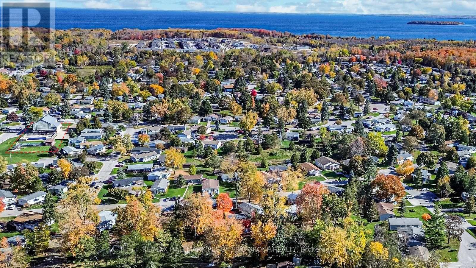 85 Hawthorne Drive, Innisfil, Ontario  L9S 1N5 - Photo 12 - N12444092