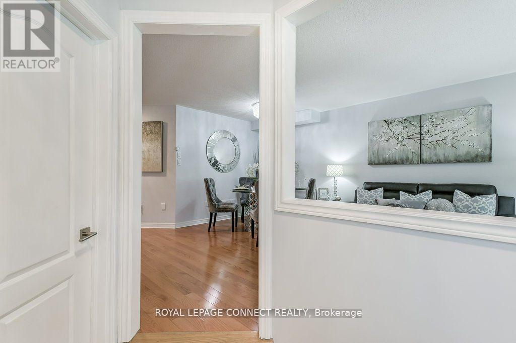 12 Harry Blaylock Drive, Markham, Ontario  L6E 1W7 - Photo 6 - N12432594