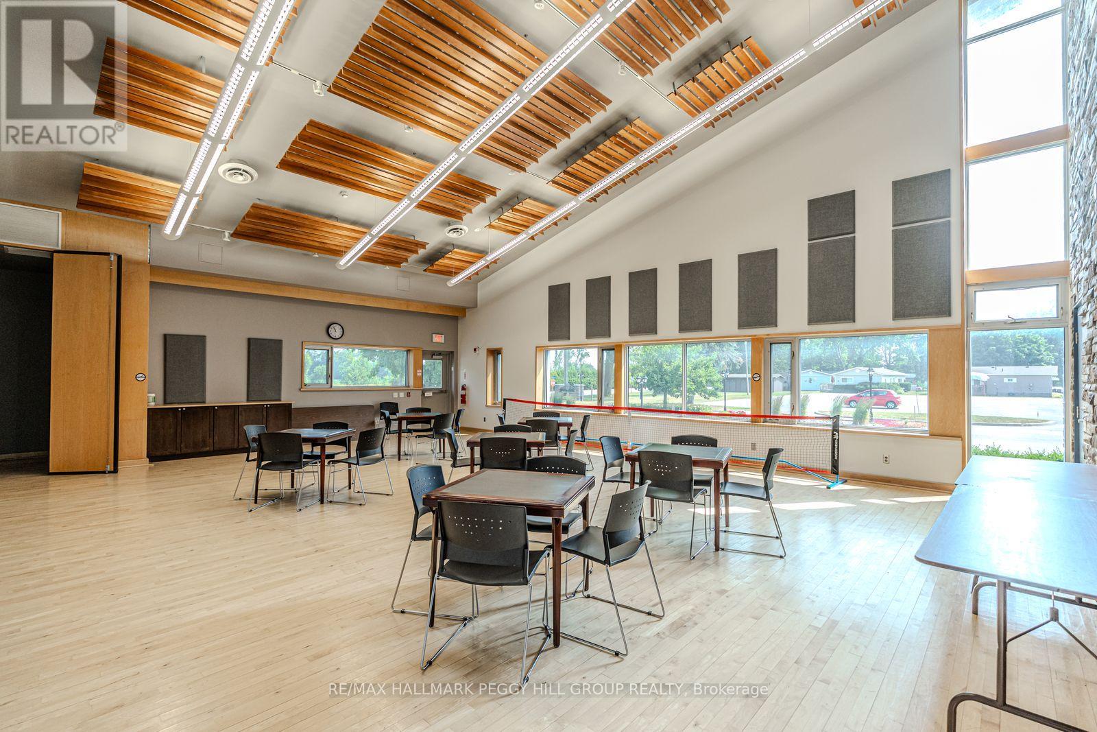 85 Hawthorne Drive, Innisfil, Ontario  L9S 1N5 - Photo 15 - N12444092