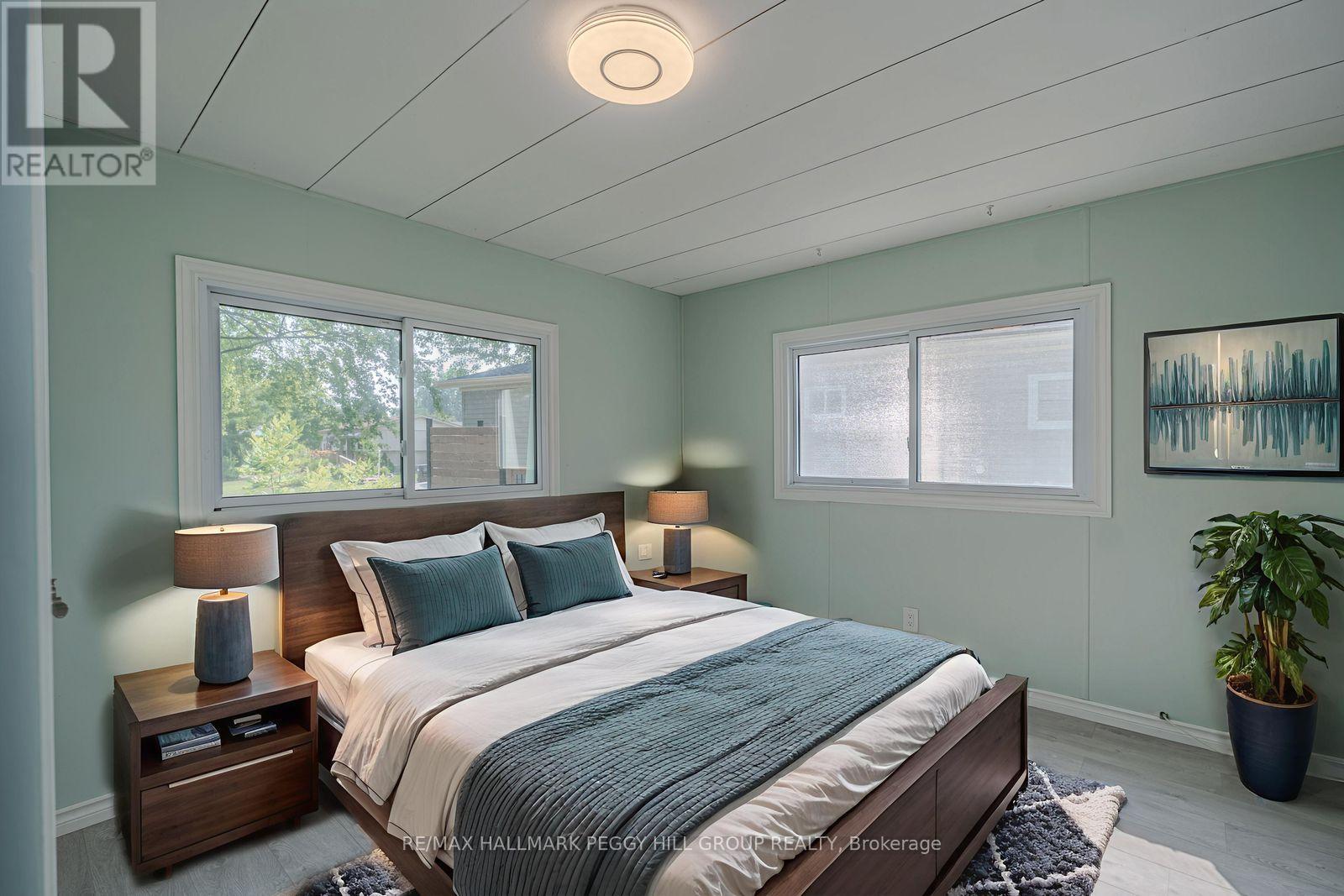 85 Hawthorne Drive, Innisfil, Ontario  L9S 1N5 - Photo 7 - N12444092