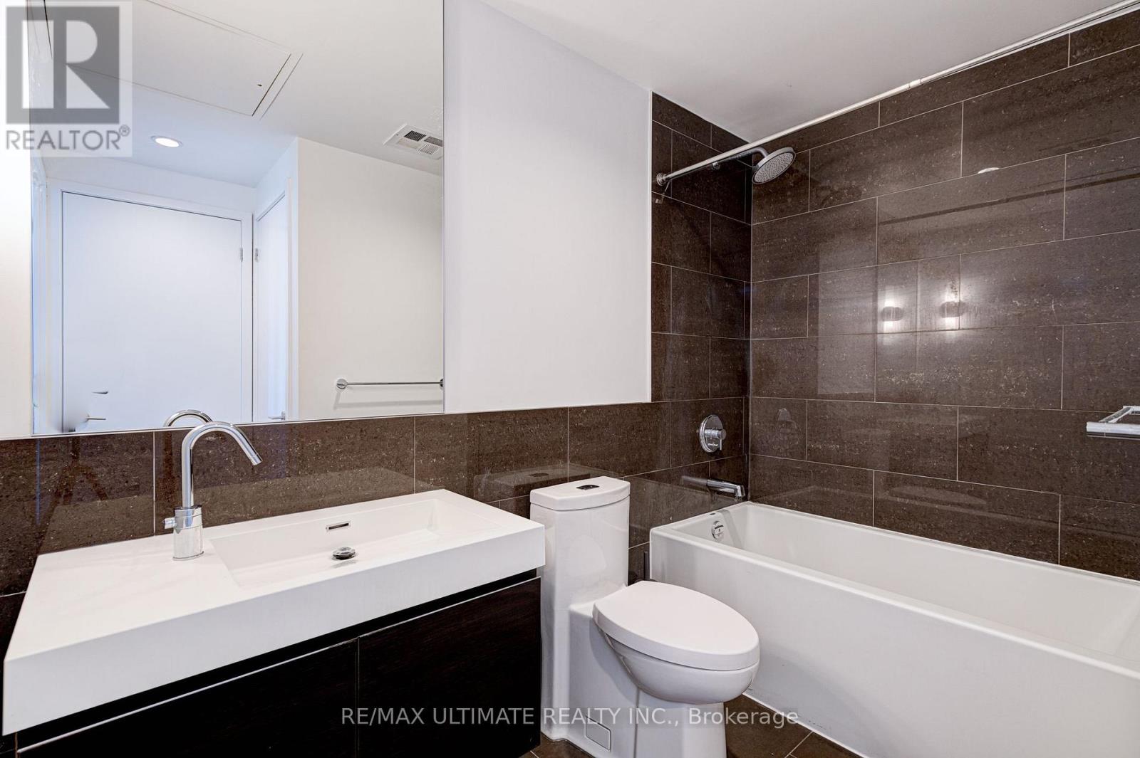 3003 - 390 Cherry Street, Toronto, Ontario  M5A 0E2 - Photo 21 - C12486531