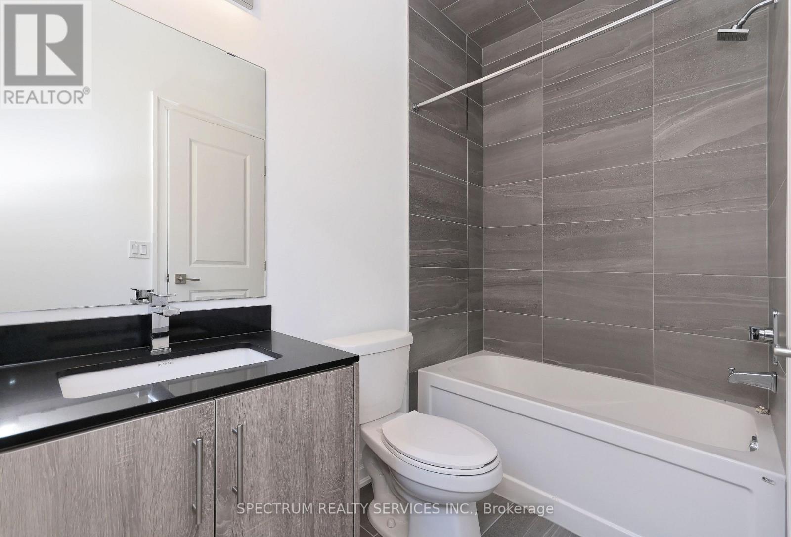 19 Swamp Sparrow Court, Caledon, Ontario  L7C 4M7 - Photo 34 - W12336321