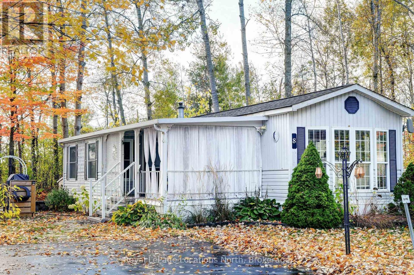 8 Prince Edward Drive, Springwater, Ontario  L0L 1P0 - Photo 33 - S12486591