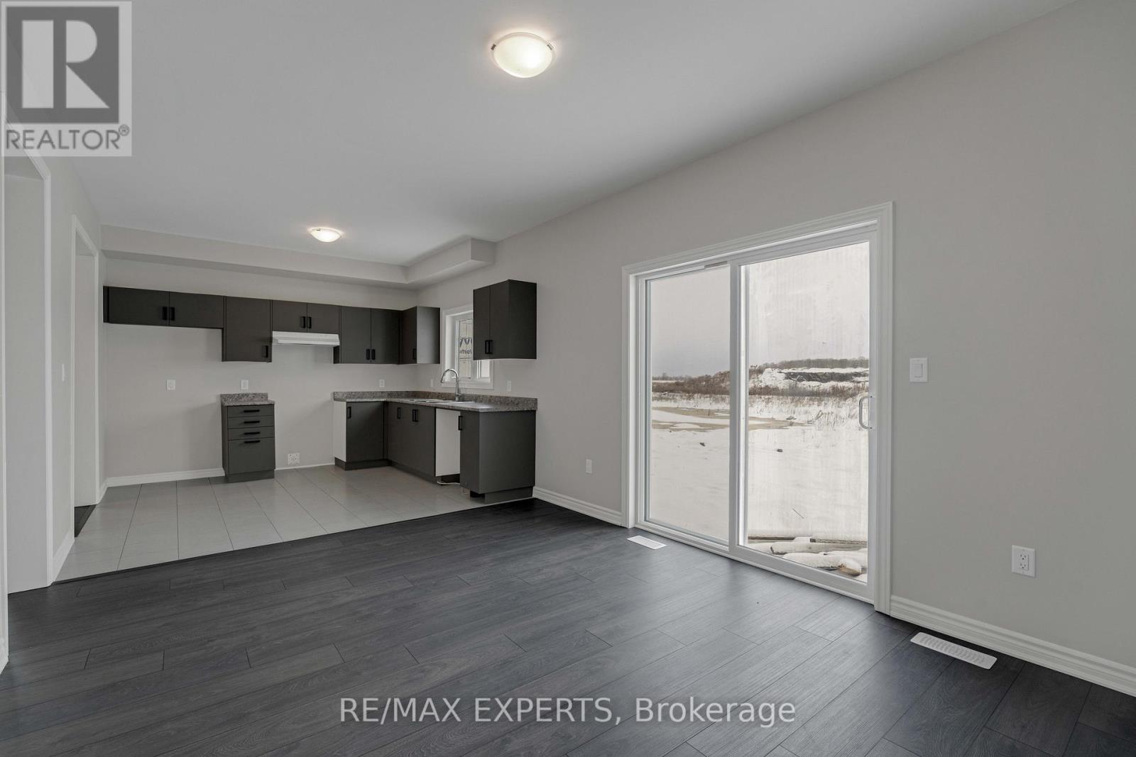 282 Springfield Crescent, Clearview, Ontario  L0M 1S0 - Photo 9 - S12327970