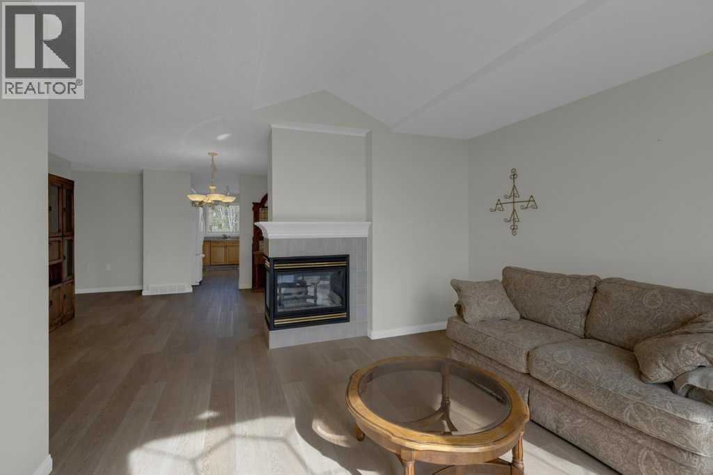 129 Covenant Bay, Rural Rocky View County, Alberta  T1X 1G2 - Photo 5 - A2261931