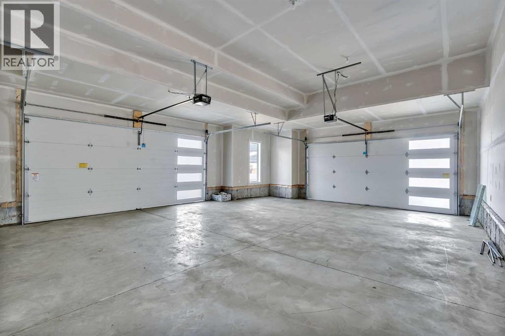 4 North Bridges Glen, Langdon, Alberta  T0J 1X3 - Photo 37 - A2263743