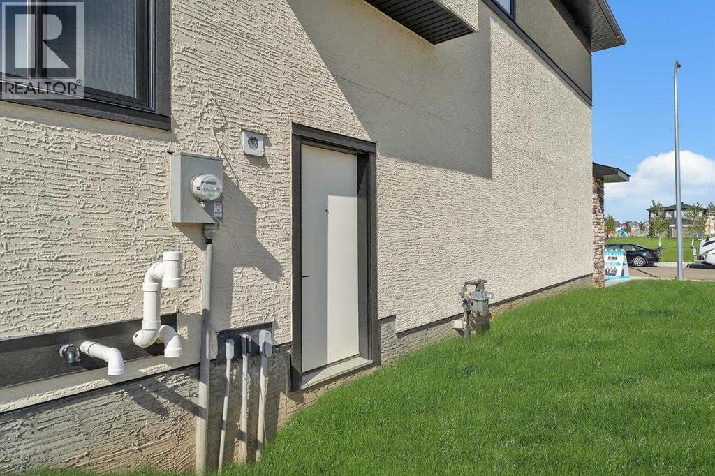 4 North Bridges Glen, Langdon, Alberta  T0J 1X3 - Photo 38 - A2263743