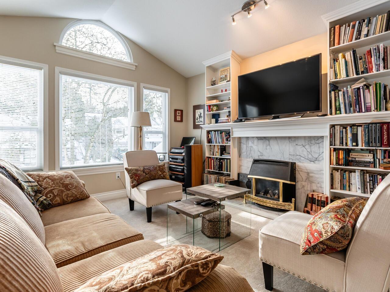 2815 Westside Place, Abbotsford, British Columbia  V2T 4W4 - Photo 3 - R3062411