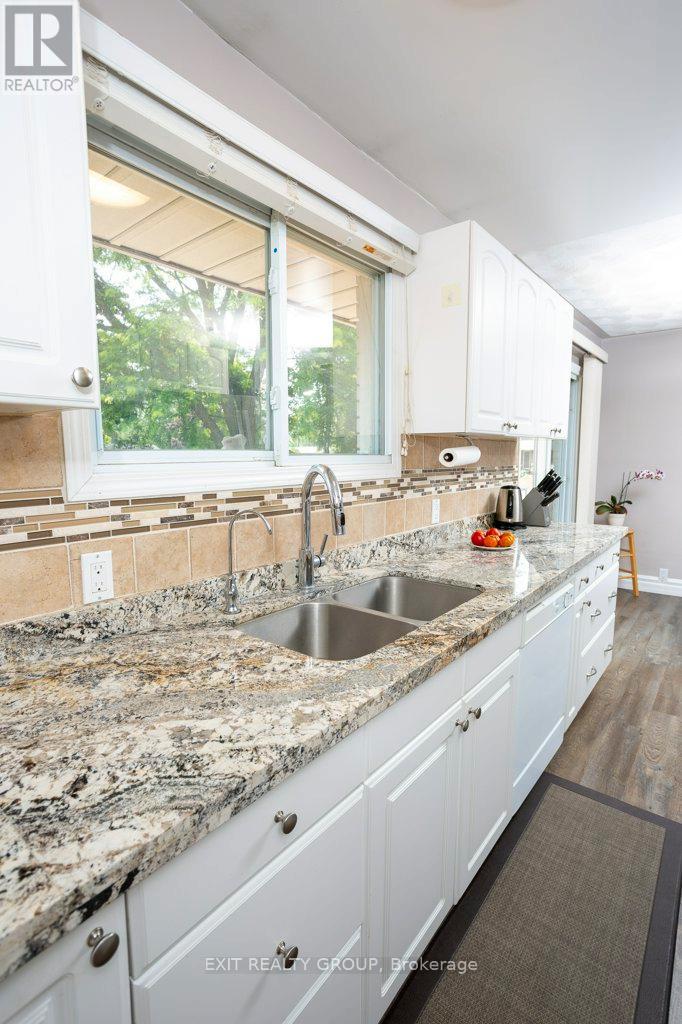 12 Nelson Street, Quinte West, Ontario  K0K 1E0 - Photo 15 - X12486632