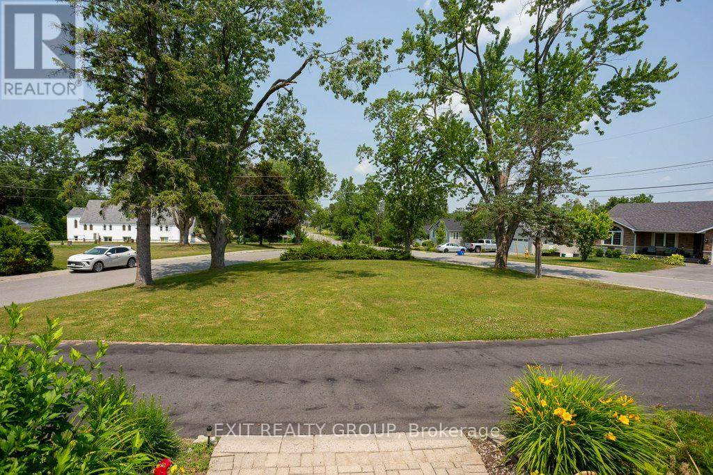 12 Nelson Street, Quinte West, Ontario  K0K 1E0 - Photo 43 - X12486632