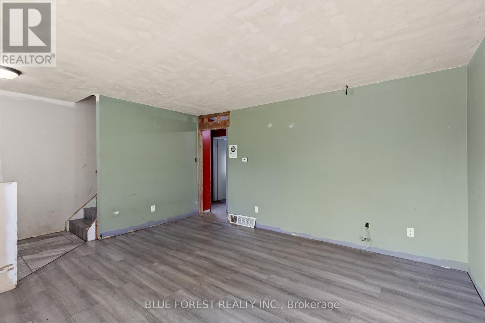 1333 Limberlost Road, London North, Ontario  N6G 2W4 - Photo 5 - X12486587