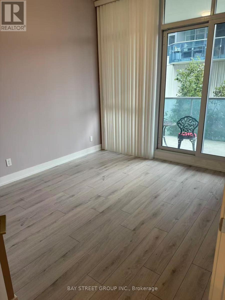 241 - 9471 Yonge Street, Richmond Hill, Ontario  L4C 1V4 - Photo 6 - N12486502