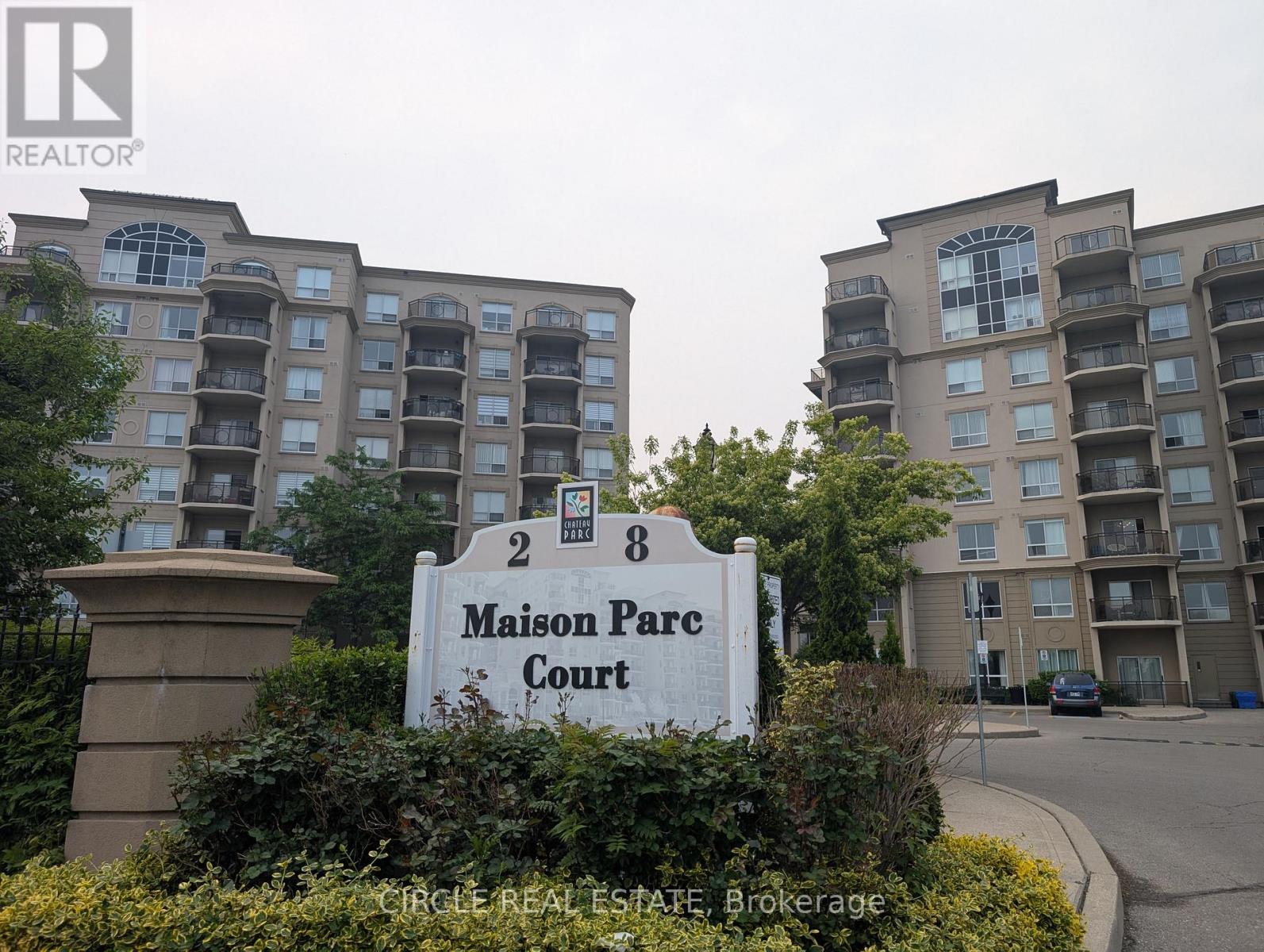 505 - 8 MAISON PARC COURT, Vaughan, Ontario