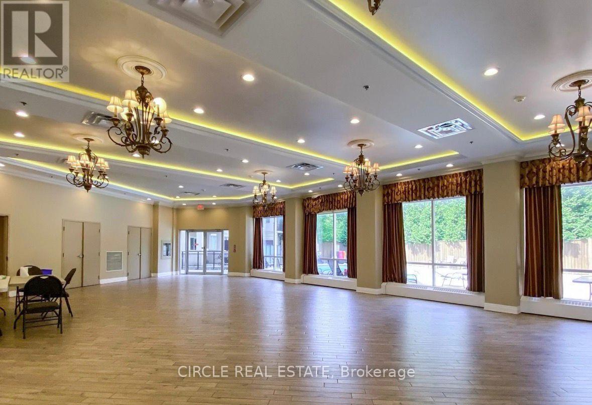 505 - 8 Maison Parc Court, Vaughan, Ontario  L4J 9K5 - Photo 12 - N12486524