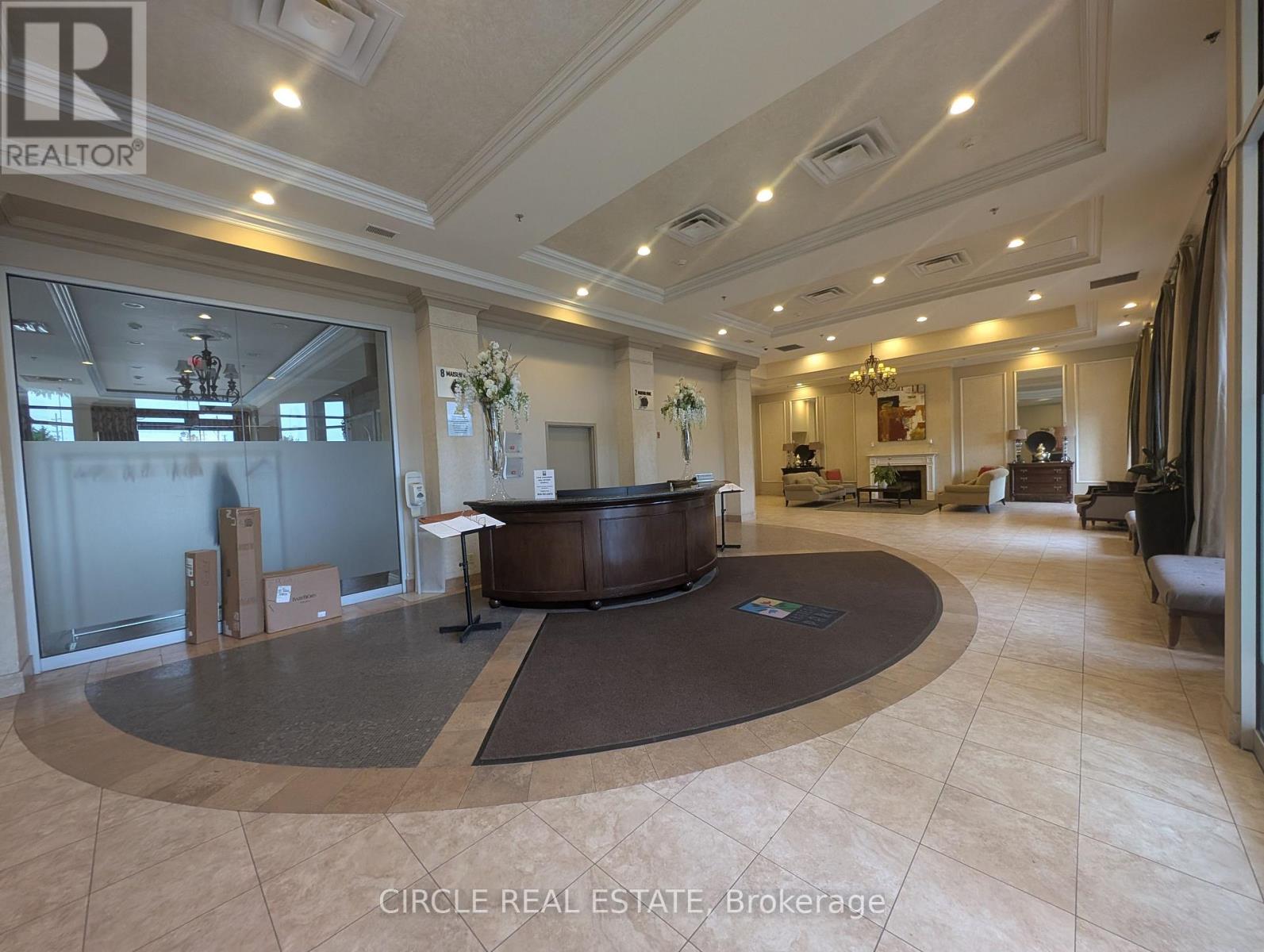 505 - 8 Maison Parc Court, Vaughan, Ontario  L4J 9K5 - Photo 7 - N12486524