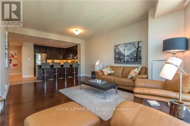 1403 - 37 Ellen Street, Barrie (City Centre), Ontario  L4N 6E9 - Photo 15 - S12486537