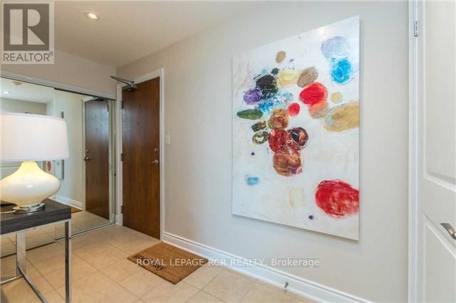 1403 - 37 Ellen Street, Barrie (City Centre), Ontario  L4N 6E9 - Photo 6 - S12486537