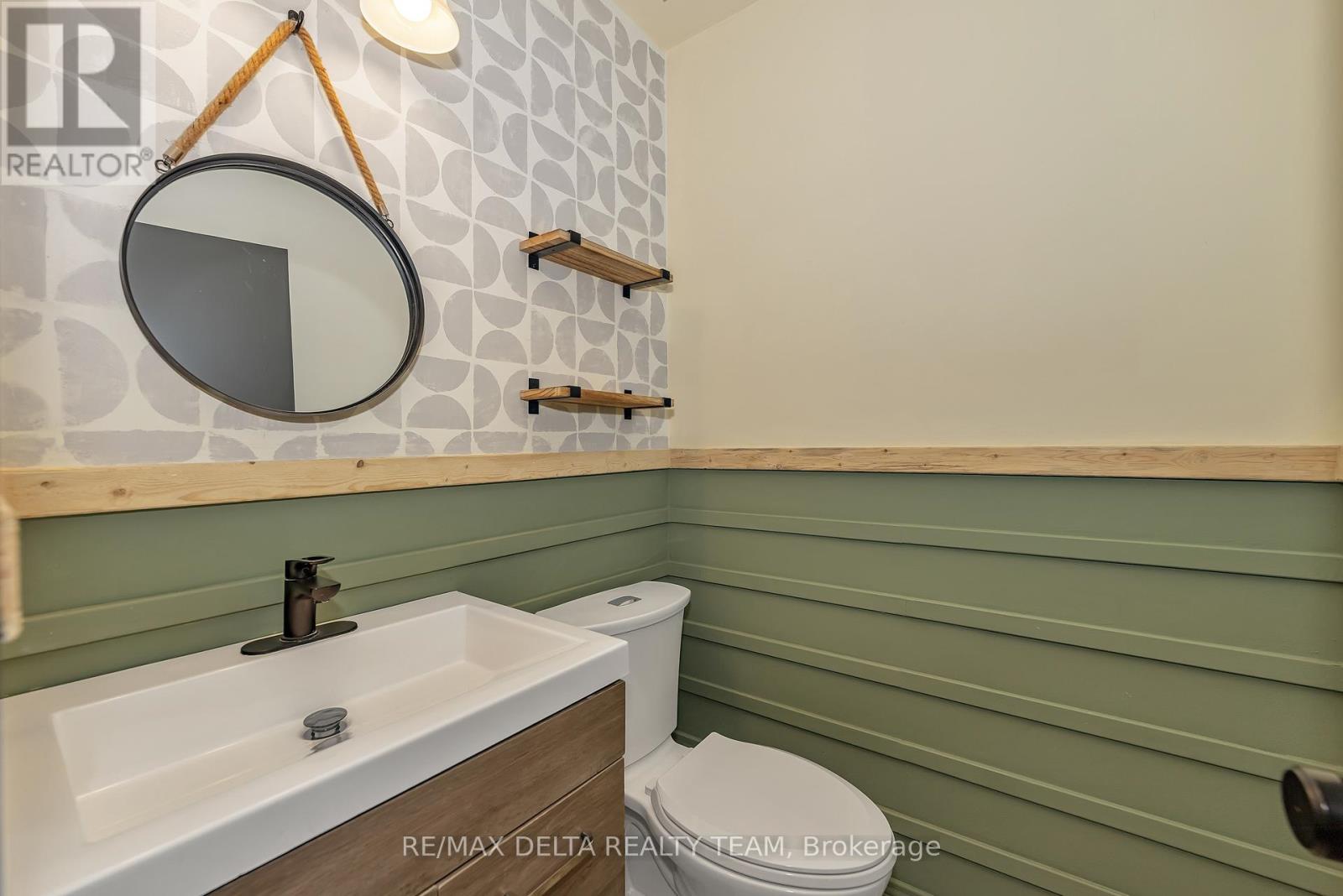 1423 Caravel Crescent, Ottawa, Ontario  K1E 3P5 - Photo 11 - X12486558