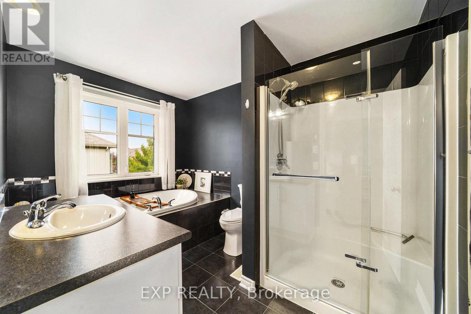 203 Brambling Way, Ottawa, Ontario  K2J 5V5 - Photo 17 - X12486574