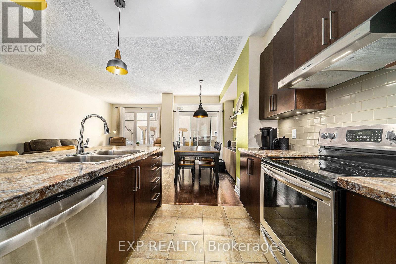 203 Brambling Way, Ottawa, Ontario  K2J 5V5 - Photo 8 - X12486574