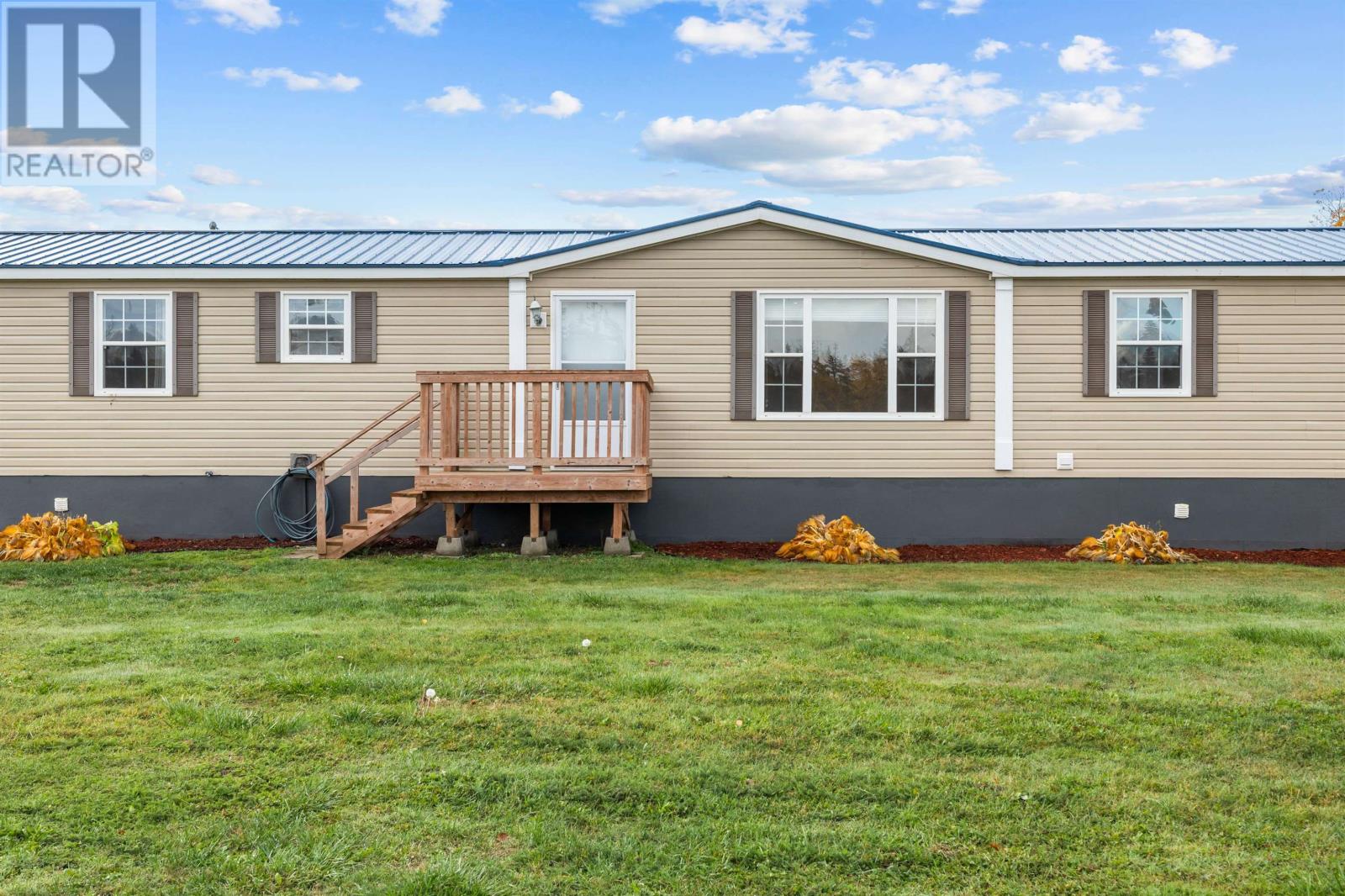 694 Anderson Road, St. Peters Bay, Prince Edward Island  C0A 2A0 - Photo 2 - 202526772